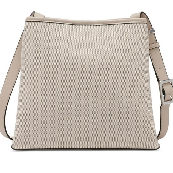 Calvin Klein Nickel Textured Woven Magnetic Snap Crossbody Bag!!!🤎 - Picture 4 of 8